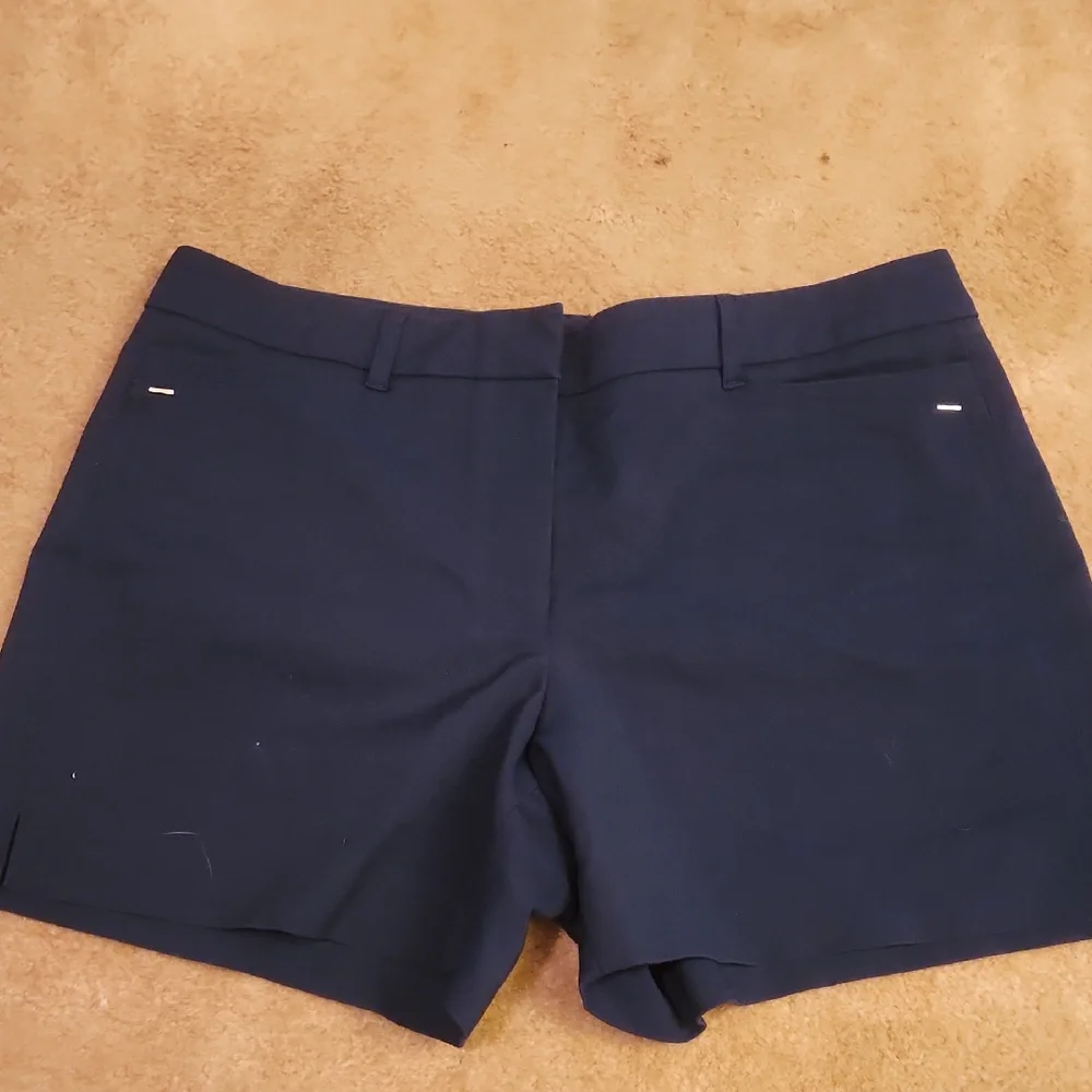 White House Black Market Dark Blue Women's Shorts - Picture 1 of 4